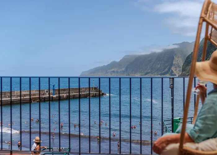 Pipas Do Avo - Seixal By An Island Porto Moniz